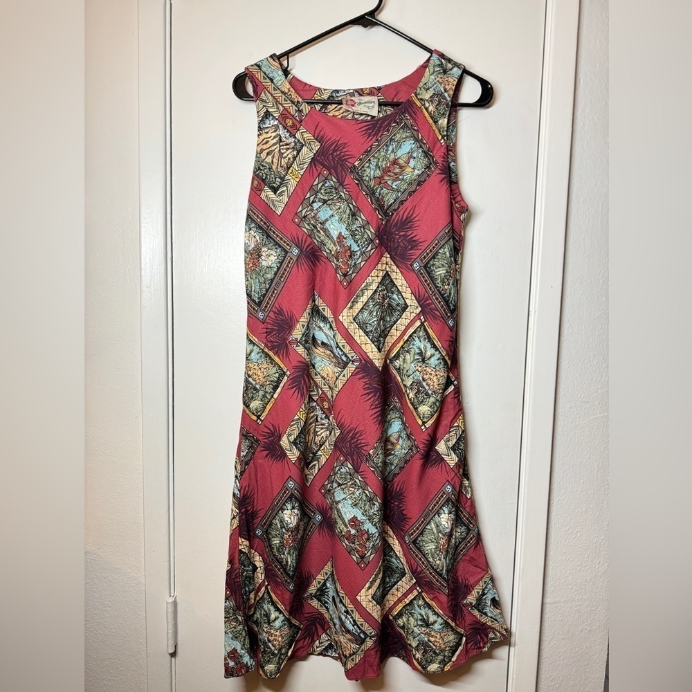 Vintage Hilo Hattie Made in Hawaii Maroon Tropical Hawaiian Sleeveless Dress M